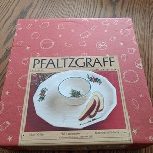 Pfalfzgraff Christmas Heritage chip and dip